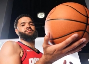 爱游戏官方-青岛队横扫山西队，范弗利特状态火热