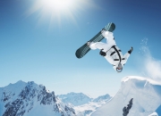 AYXapp下载-若日尼奥点射引爆战局，冰岛黑马险胜塞维利亚创奇迹