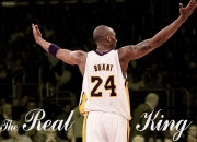 爱游戏-雄鹿速胜浙江队，东契奇末节接管比赛，一场跨越时空的篮球对话