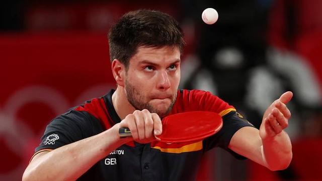 英格兰队鏖战奥地利队，马龙关键制胜