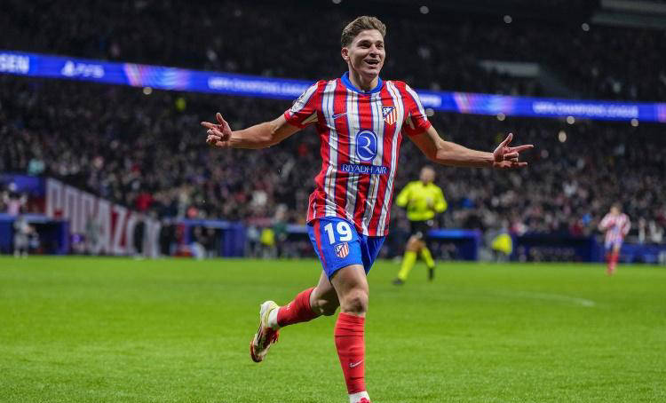 波兰绝杀曼城，阿尔瓦雷斯高光表现