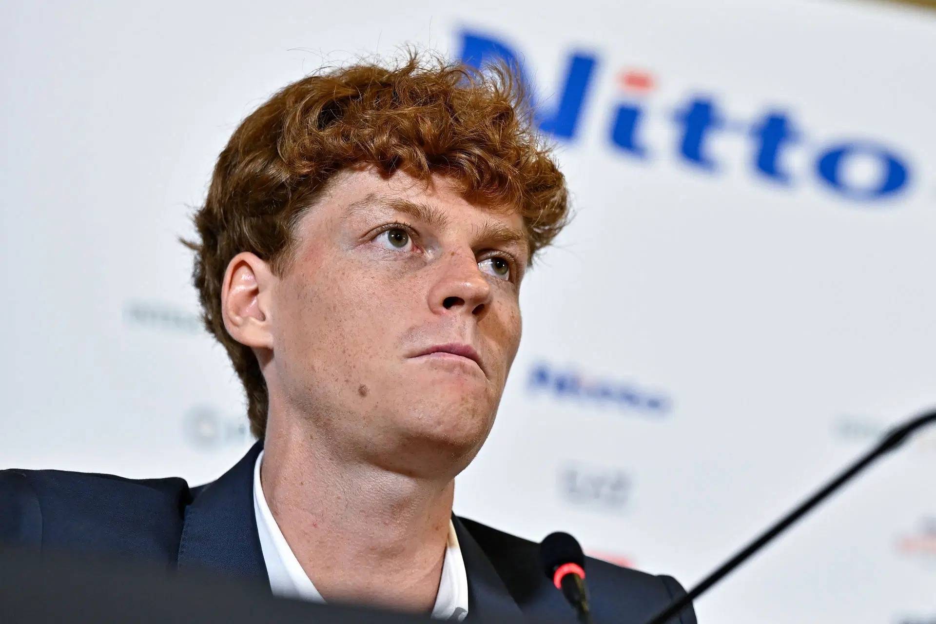 日本网球队横扫世界网球队，瓦林卡三分雨点燃全场