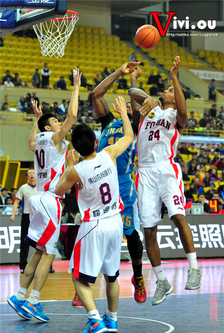 福建龙狮突然爆发,连续三场胜利刷新纪录 福建龙狮突然爆发,连续三场胜利刷新纪录